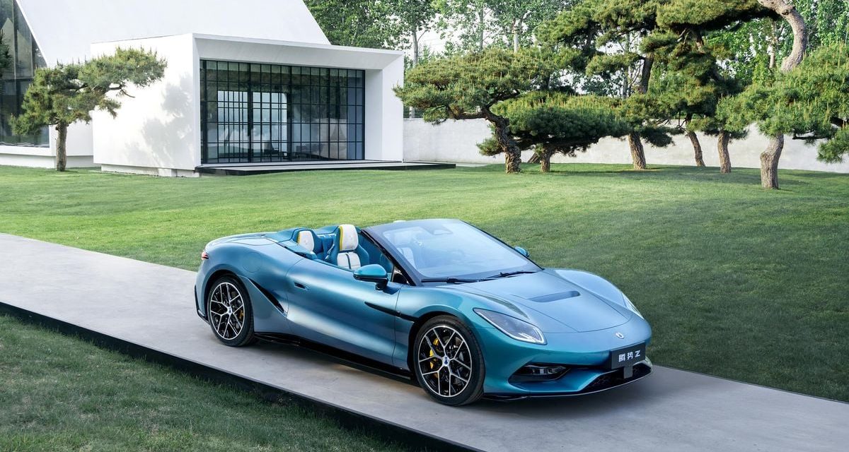 Guncang Beijing, Denza Z Convertible Jadi Supercar Listrik Terbaru