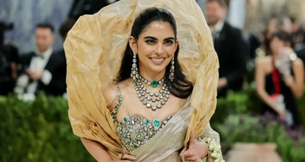 Gaya Super Mewah Isha Ambani Di Met Gala 2026 Bikin Terpana