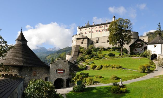 Istana Hohenwerfen Kastil sejarah Sebagai Benteng Pertahanan