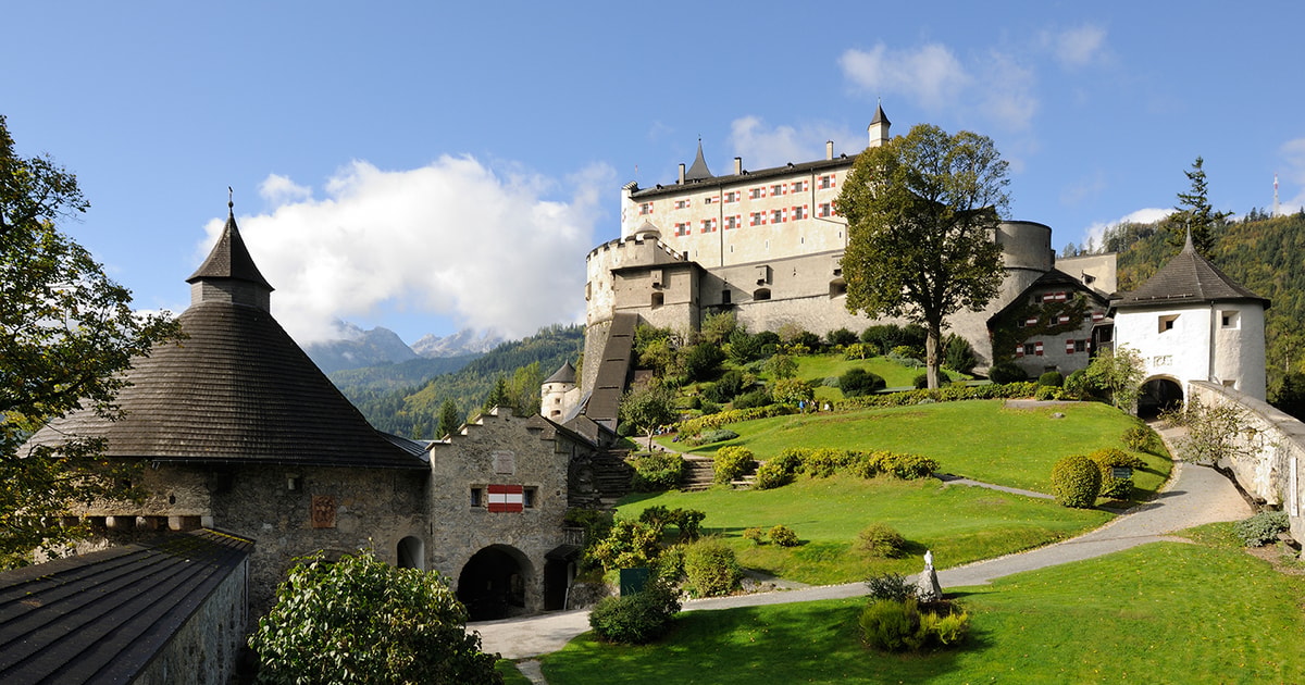 Istana Hohenwerfen Kastil sejarah Sebagai Benteng Pertahanan